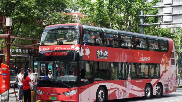 bus touristique à deux étages