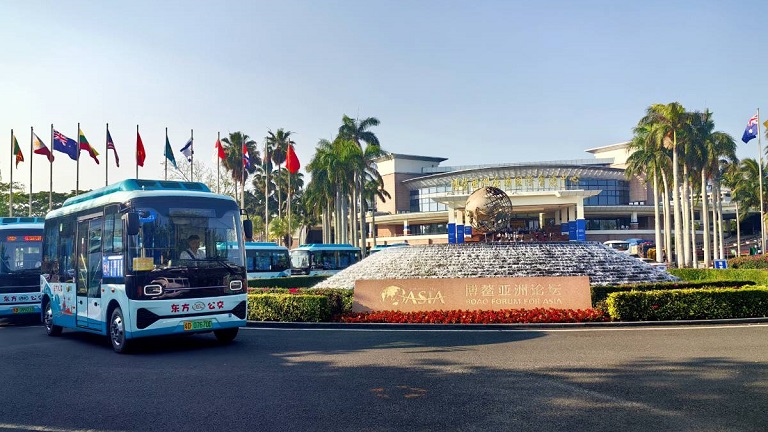 Marée de printemps déferle sur Boao ! Ankai Bus célèbre le sommet asiatique grâce à la fabrication intelligente chinoise
